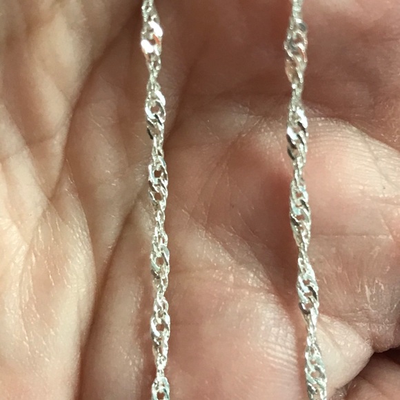 NWT AVON Mary Birthstone Angel 😇 Necklace January - Picture 3 of 6